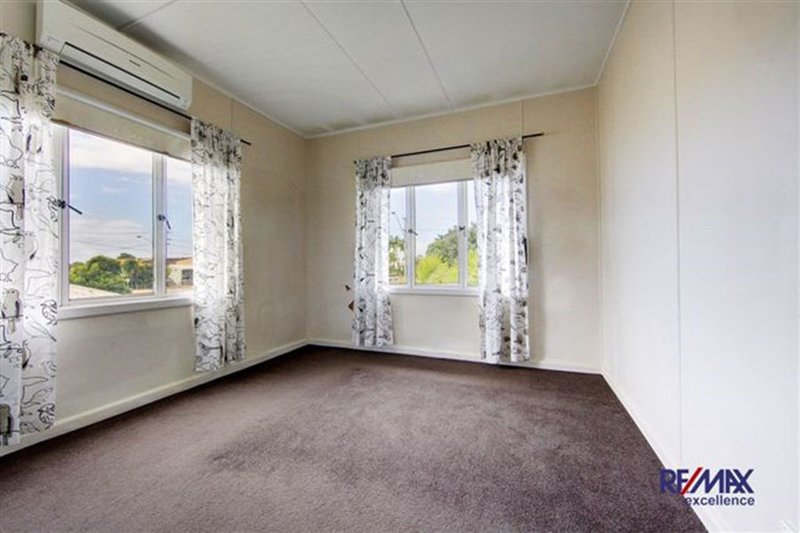 Photo - 2/30 Landsborough Street, North Ward QLD 4810 - Image 6