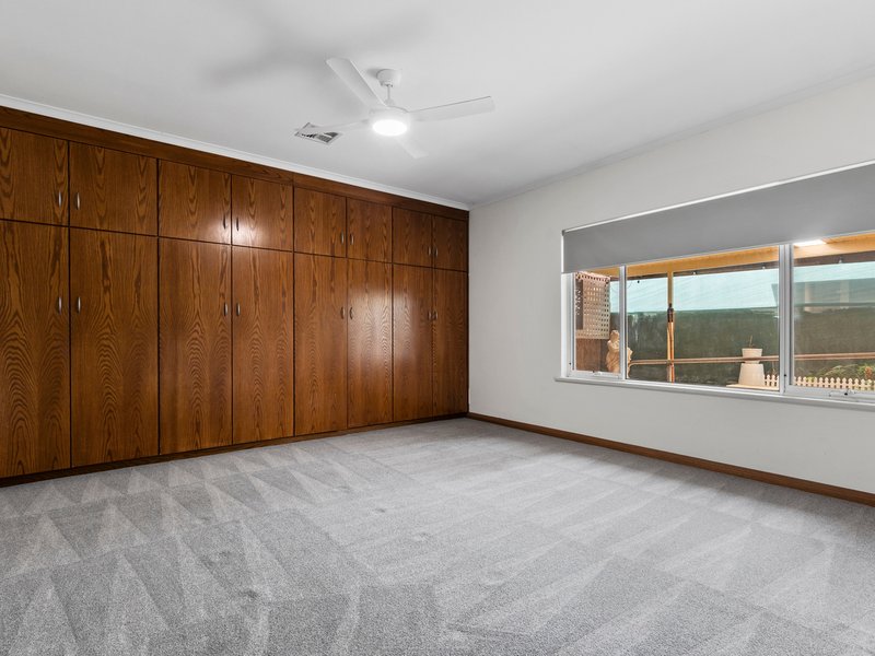 Photo - 2/30 Lochside Drive, West Lakes SA 5021 - Image 13