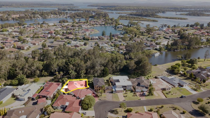 Photo - 2/30 Mirage Drive, Tuncurry NSW 2428 - Image 8