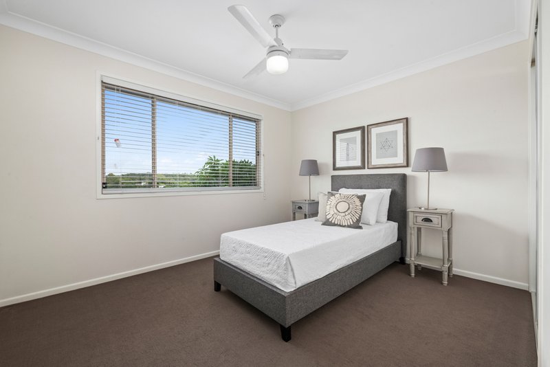 Photo - 2/30 Mount Pleasant Road, Nambour QLD 4560 - Image 13