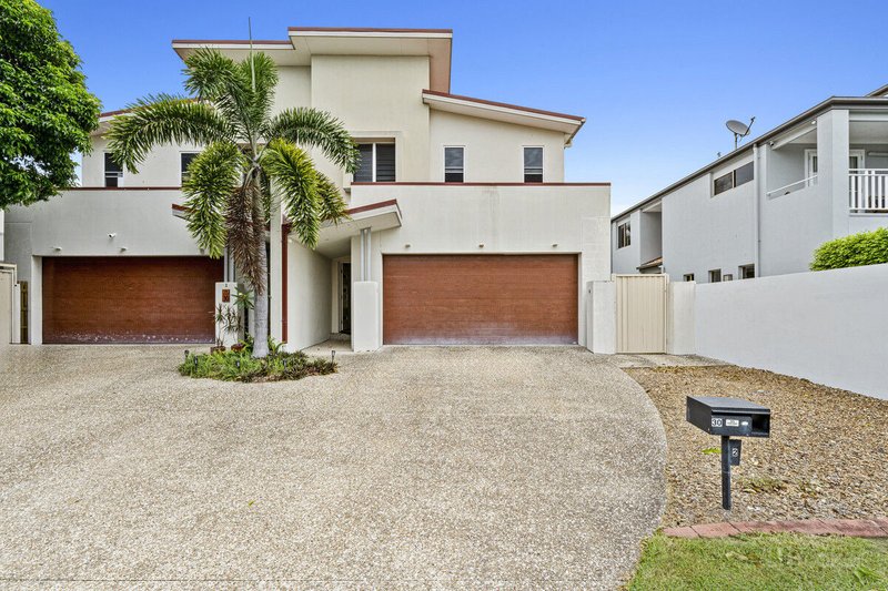 Photo - 2/30 Ocean Street, Runaway Bay QLD 4216 - Image 4