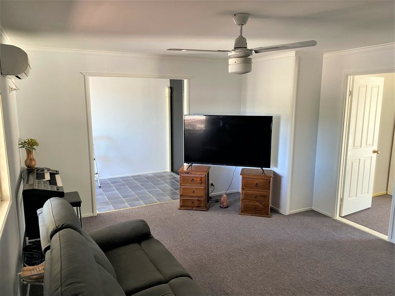 Photo - 230 Parsons Road, Nanango QLD 4615 - Image 17