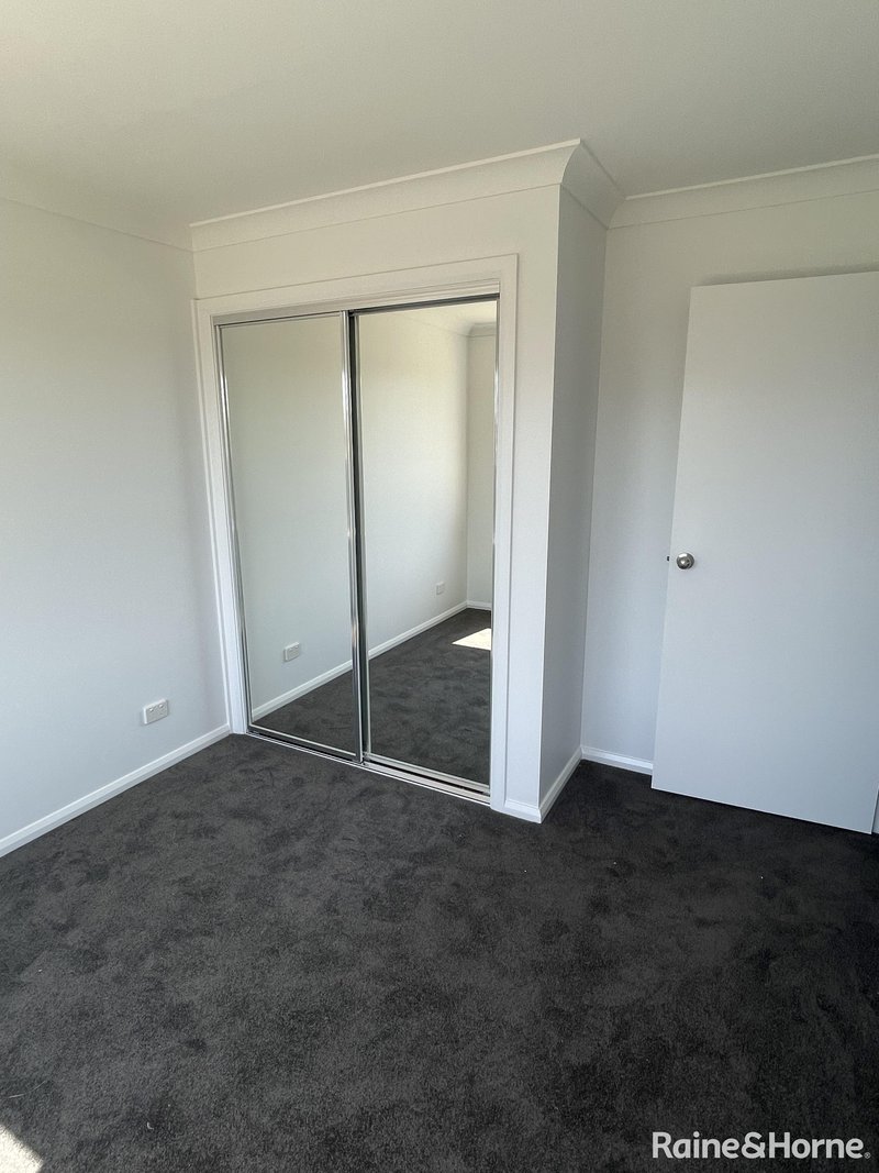 Photo - 2/30 Rodgers Road, West Tamworth NSW 2340 - Image 6