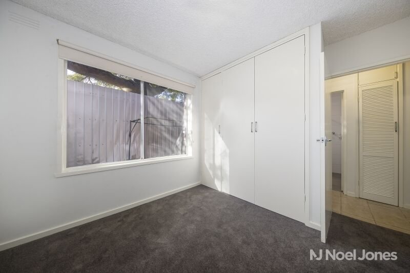 Photo - 2/30 Sandown Road, Ascot Vale VIC 3032 - Image 7