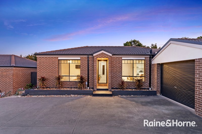 2/30 Tuscany Rise, Pakenham VIC 3810