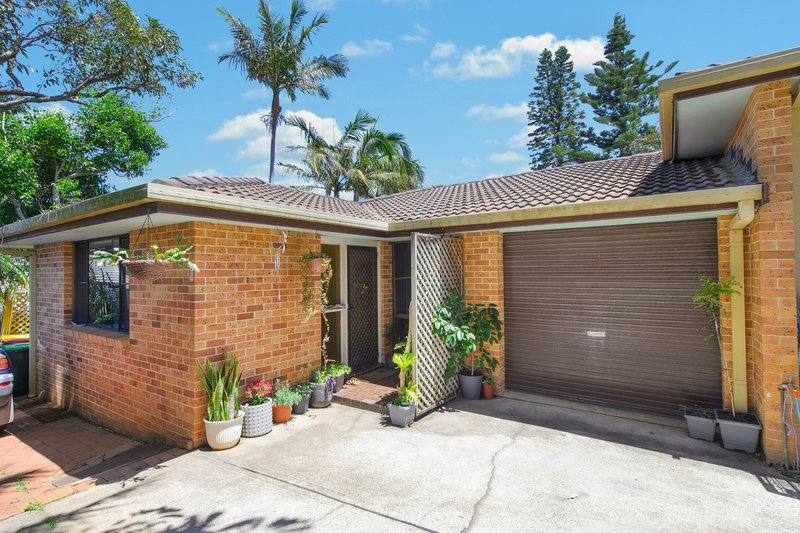 Photo - 2/30 Watonga Street, Port Macquarie NSW 2444 - Image 2