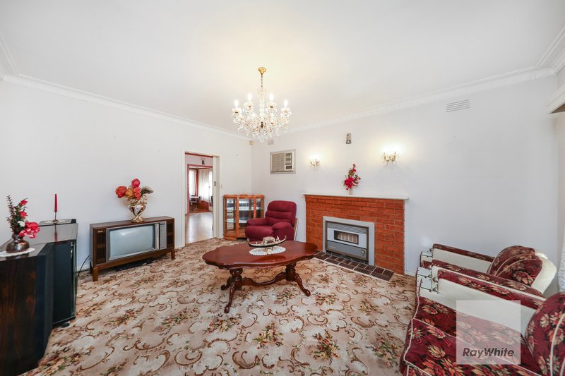 Photo - 230 West Street, Glenroy VIC 3046 - Image 8