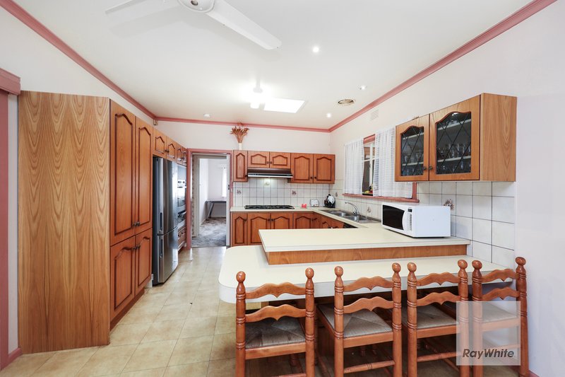Photo - 230 West Street, Glenroy VIC 3046 - Image 11