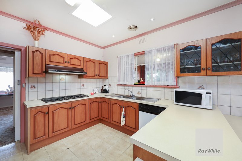 Photo - 230 West Street, Glenroy VIC 3046 - Image 12