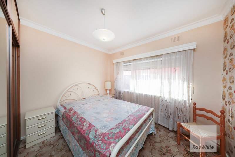 Photo - 230 West Street, Glenroy VIC 3046 - Image 14