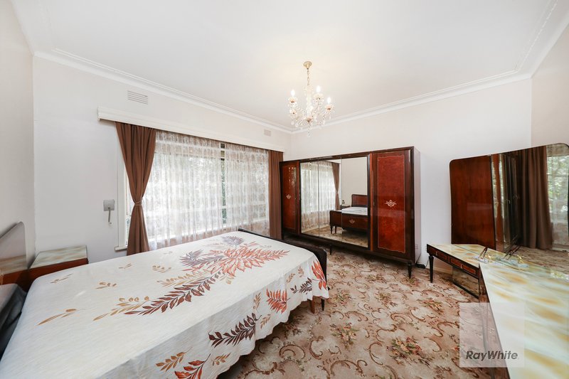 Photo - 230 West Street, Glenroy VIC 3046 - Image 15