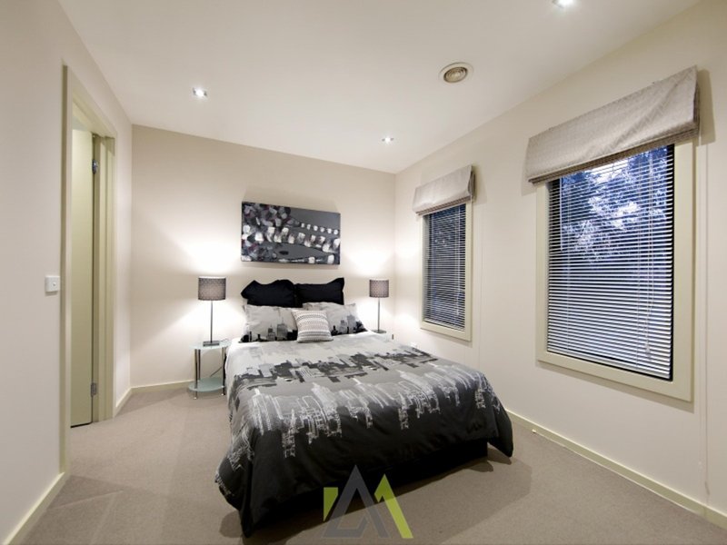 Photo - 2/30 Yuille Street, Frankston VIC 3199 - Image 10