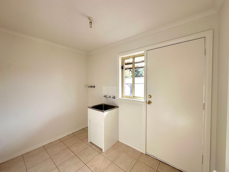 Photo - 2/300 Victoria Street, Altona Meadows VIC 3028 - Image 7