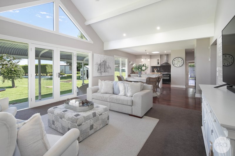 Photo - 2301 Western Highway, Burrumbeet VIC 3352 - Image 8