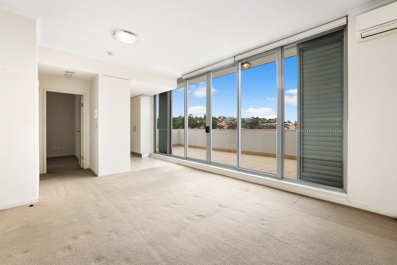 Photo - 2301/10 Sturdee Parade, Dee Why NSW 2099 - Image 7