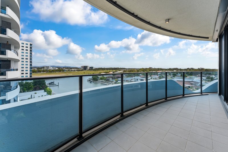 Photo - 2301/5 Harbour Side Court, Biggera Waters QLD 4216 - Image 3