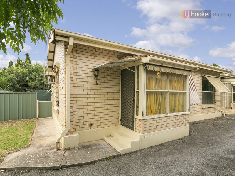 Photo - 2/302 Seacombe Road, Seacliff Park SA 5049 - Image 2