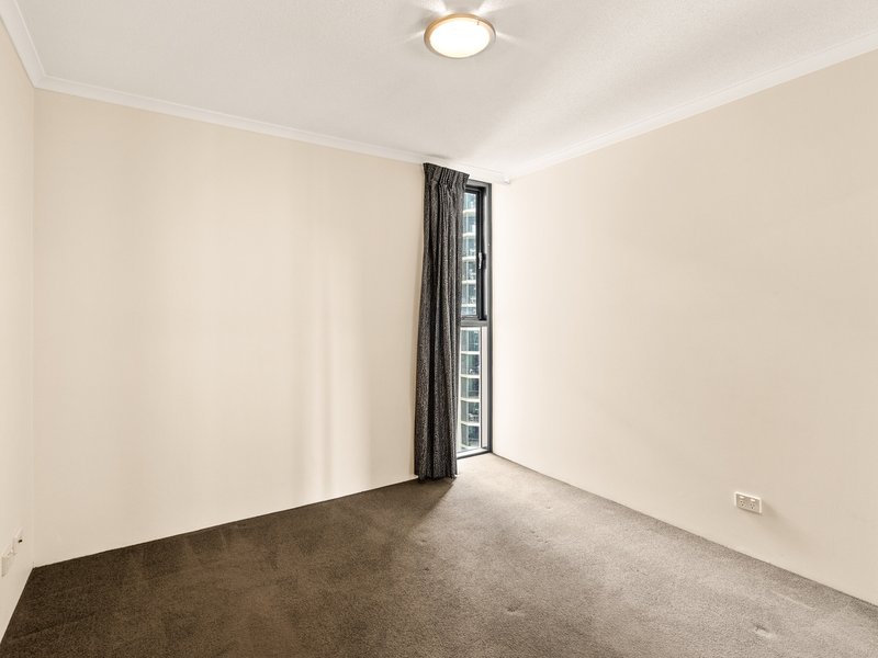 Photo - 2302/79 Albert Street, Brisbane City QLD 4000 - Image 9