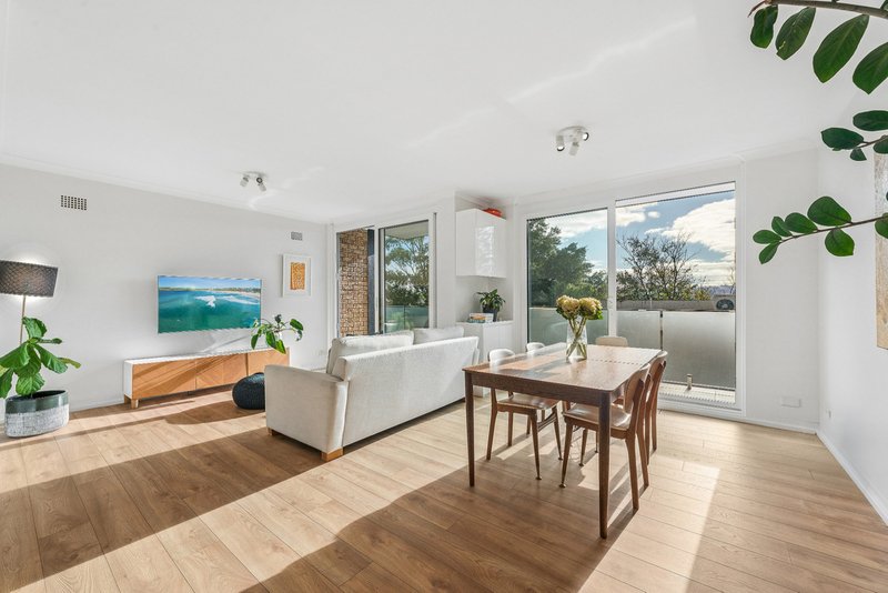 Photo - 2/303 Simpson Street, Bondi Beach NSW 2026 - Image 1