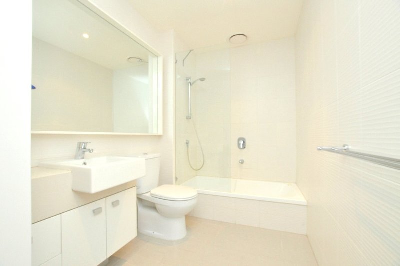 Photo - 2303/63 Whiteman Street, Southbank VIC 3006 - Image 3