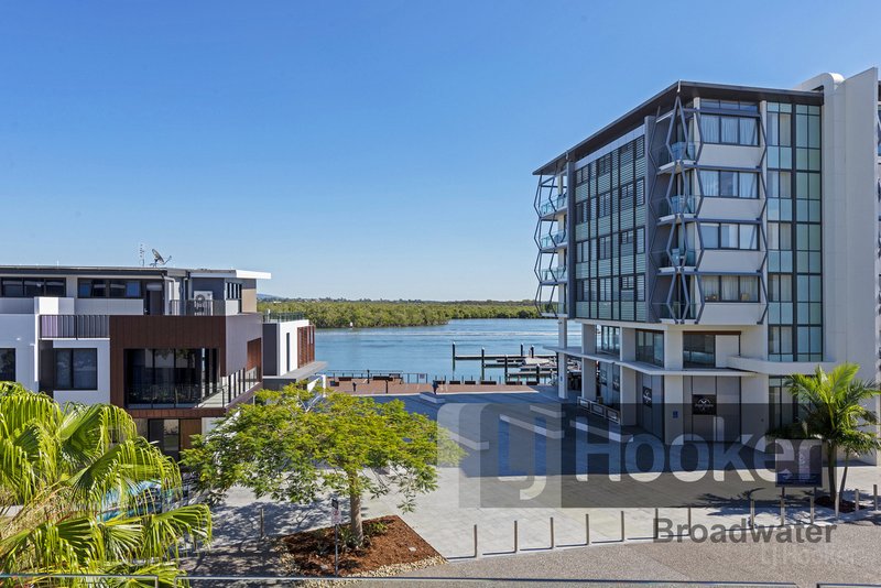 Photo - 2304/1 Marina Promenade, Paradise Point QLD 4216 - Image 16