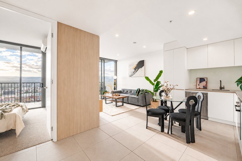 Photo - 2304/17 Penny Place, Adelaide SA 5000 - Image 5