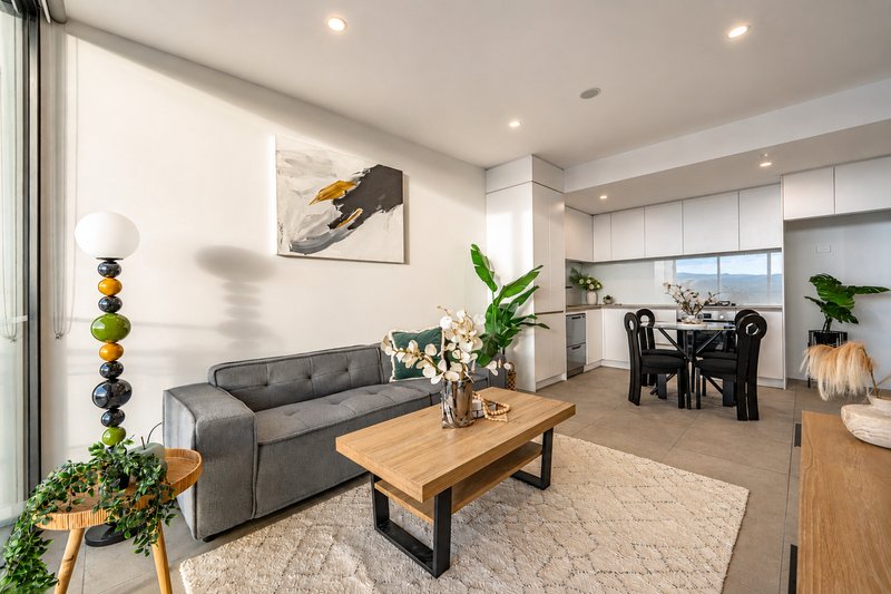 Photo - 2304/17 Penny Place, Adelaide SA 5000 - Image 7