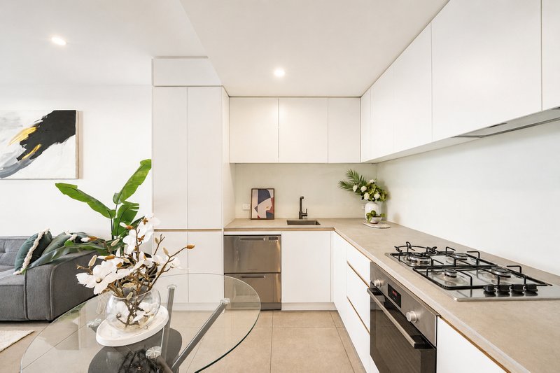 Photo - 2304/17 Penny Place, Adelaide SA 5000 - Image 9