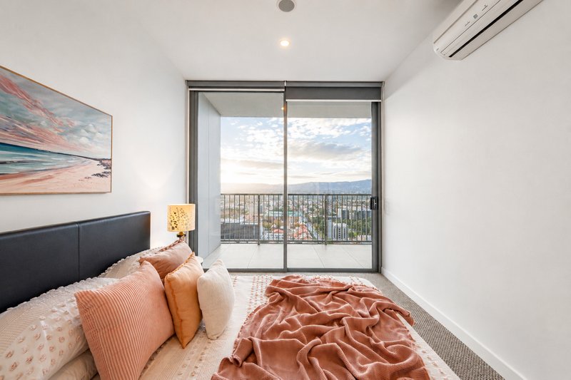 Photo - 2304/17 Penny Place, Adelaide SA 5000 - Image 11