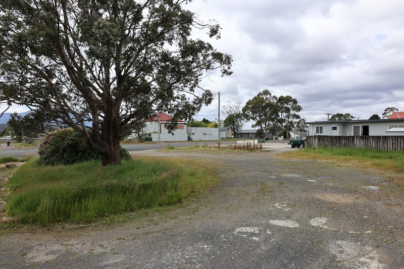 230432/1 Main Street, Zeehan TAS 7469