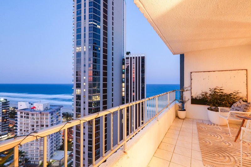 Photo - 2304/3422 Surfers Paradise Boulevard, Surfers Paradise QLD 4217 - Image 11