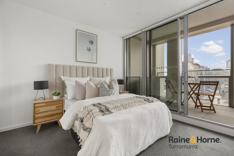 Photo - 2304E/888 Collins Street, Docklands VIC 3008 - Image 2