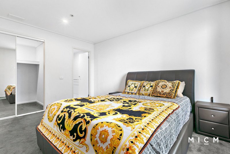 Photo - 2305/163 City Road, Southbank VIC 3006 - Image 5