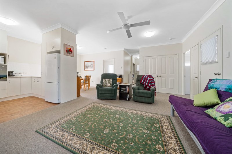 Photo - 230/530 Bridge Street, Wilsonton QLD 4350 - Image 6