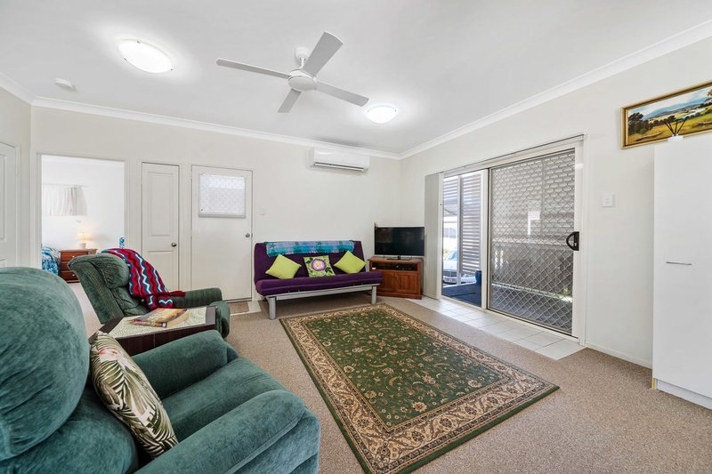 Photo - 230/530 Bridge Street, Wilsonton QLD 4350 - Image 7