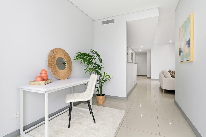 Photo - 2305/39 Rhodes Street, Hillsdale NSW 2036 - Image 4