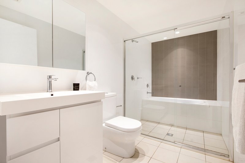 Photo - 2305/43 Wilson Street, Botany NSW 2019 - Image 5