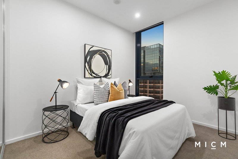 Photo - 2305/560 Lonsdale Street, Melbourne VIC 3000 - Image 5