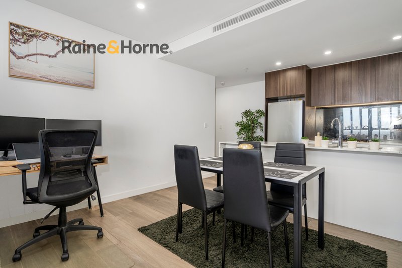 Photo - 2306/311 Hume Highway, Liverpool NSW 2170 - Image 11