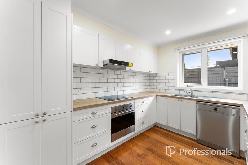 Photo - 2/307 Bluff Road, Sandringham VIC 3191 - Image 2