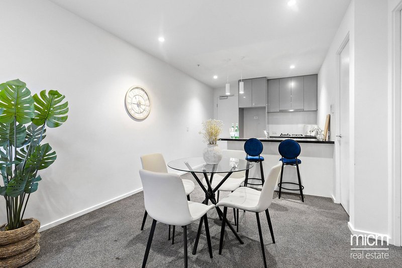 Photo - 2308/151 City Road, Southbank VIC 3006 - Image 6