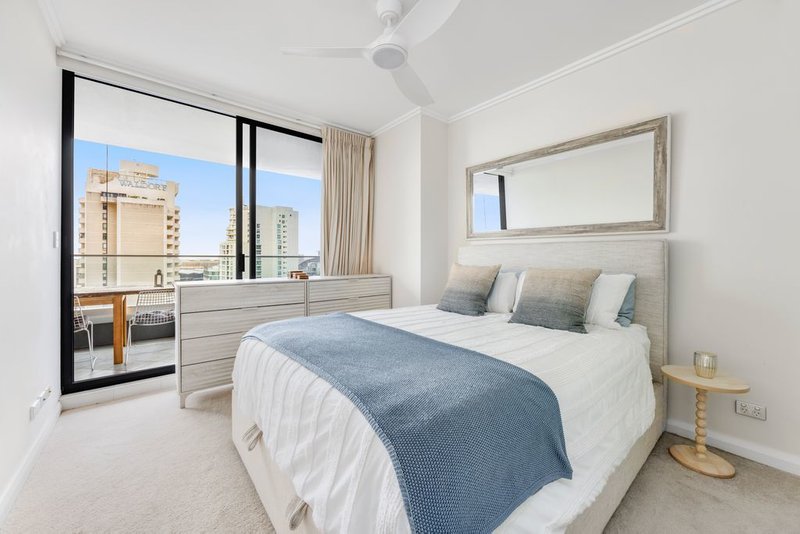 Photo - 2309/91 Liverpool Street, Sydney NSW 2000 - Image 4