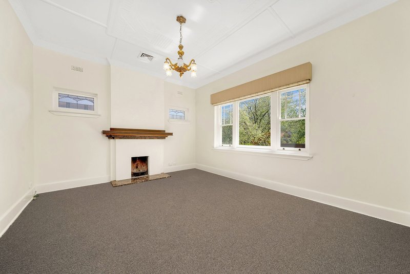 Photo - 2/30A Prospect Hill Road, Camberwell VIC 3124 - Image 10