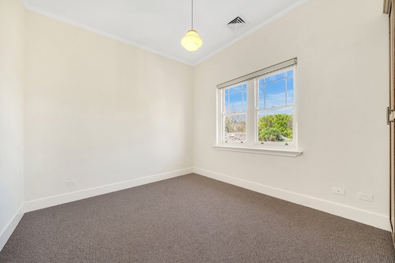 Photo - 2/30A Prospect Hill Road, Camberwell VIC 3124 - Image 16