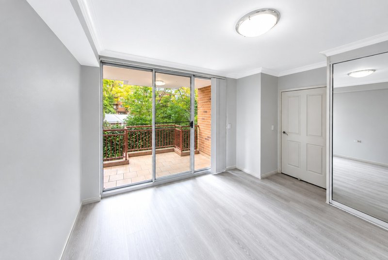 Photo - 2/31-33 Moss Place, Westmead NSW 2145 - Image 4