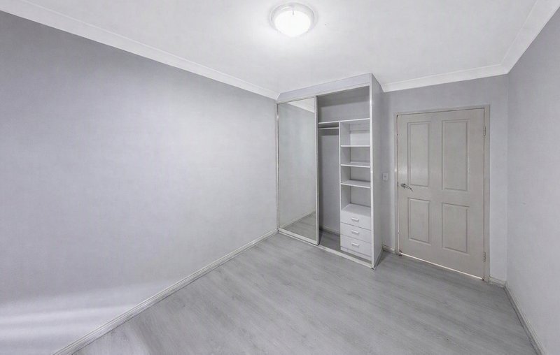 Photo - 2/31-33 Moss Place, Westmead NSW 2145 - Image 7