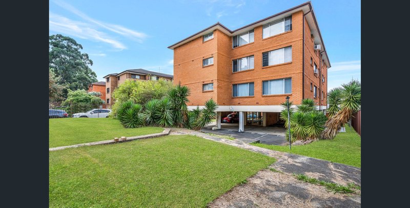 Photo - 2/31-33 Nagle Street, Liverpool NSW 2170 - Image 1