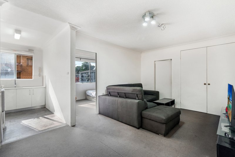 Photo - 2/31-33 Nagle Street, Liverpool NSW 2170 - Image 2