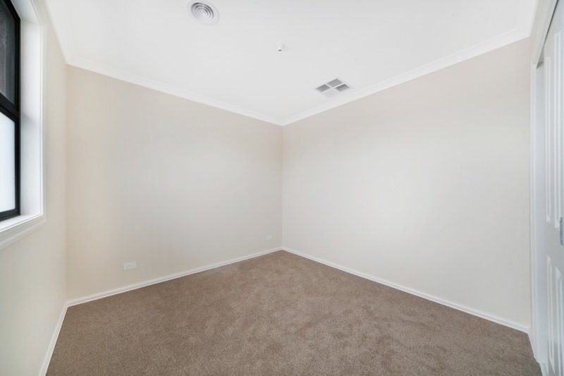 Photo - 2/31 Amiel Street, Springvale VIC 3171 - Image 6