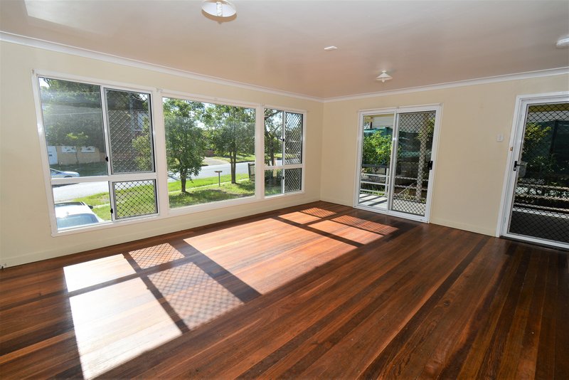 Photo - 231 Appleby Road, Stafford Heights QLD 4053 - Image 2